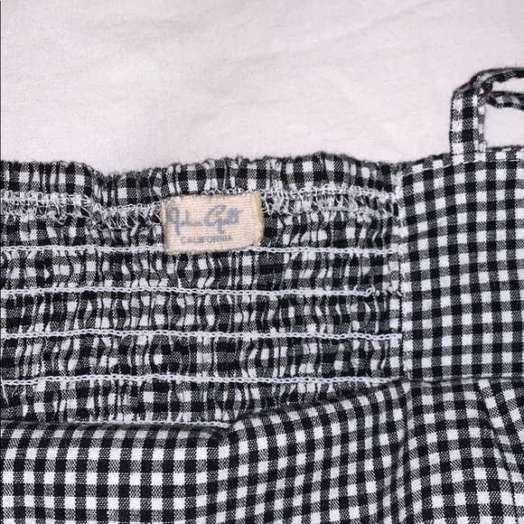 Brandy Melville Crop Top - Picture 4 of 4